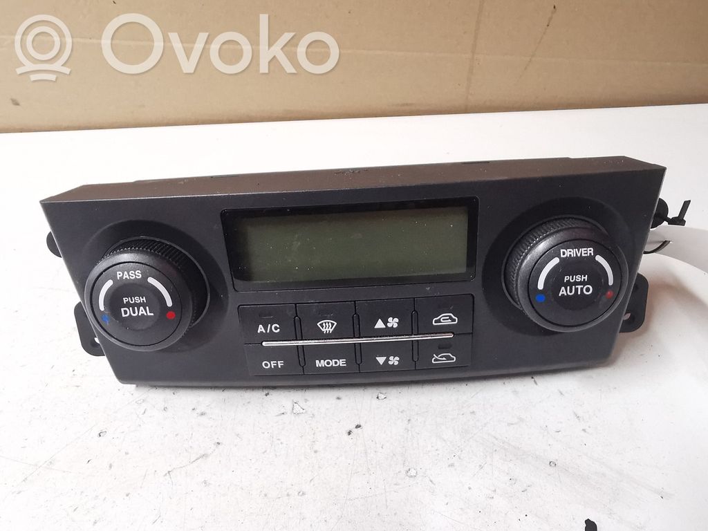 KIA Sorento Climate control unit 