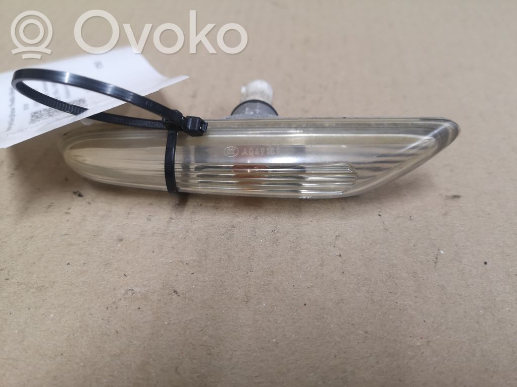 BMW 5 E60 E61 Semnalizator bară față 
