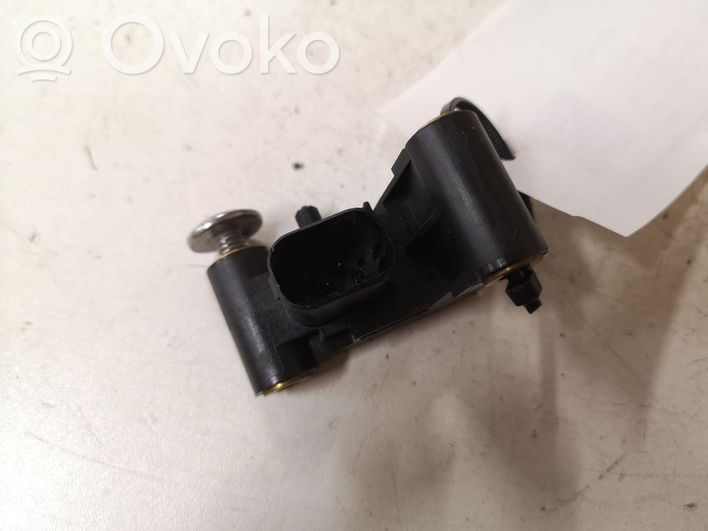 Airbag deployment crash/impact sensor   6977398,270808,0451A887