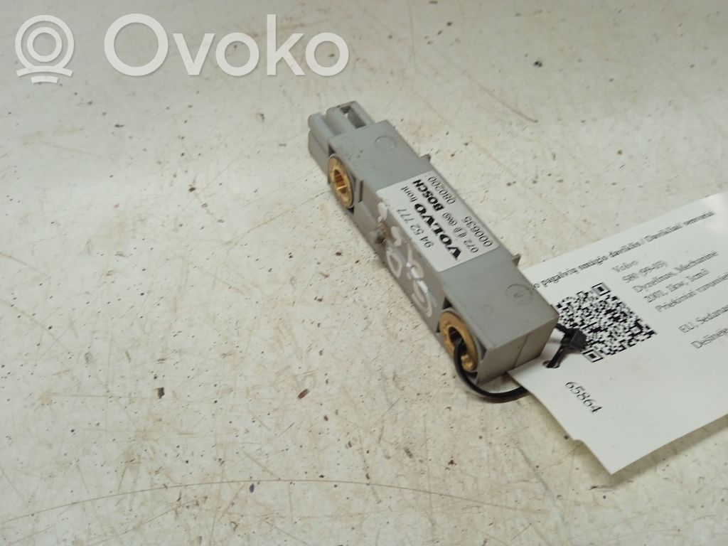 Volvo S80 Airbag deployment crash/impact sensor 