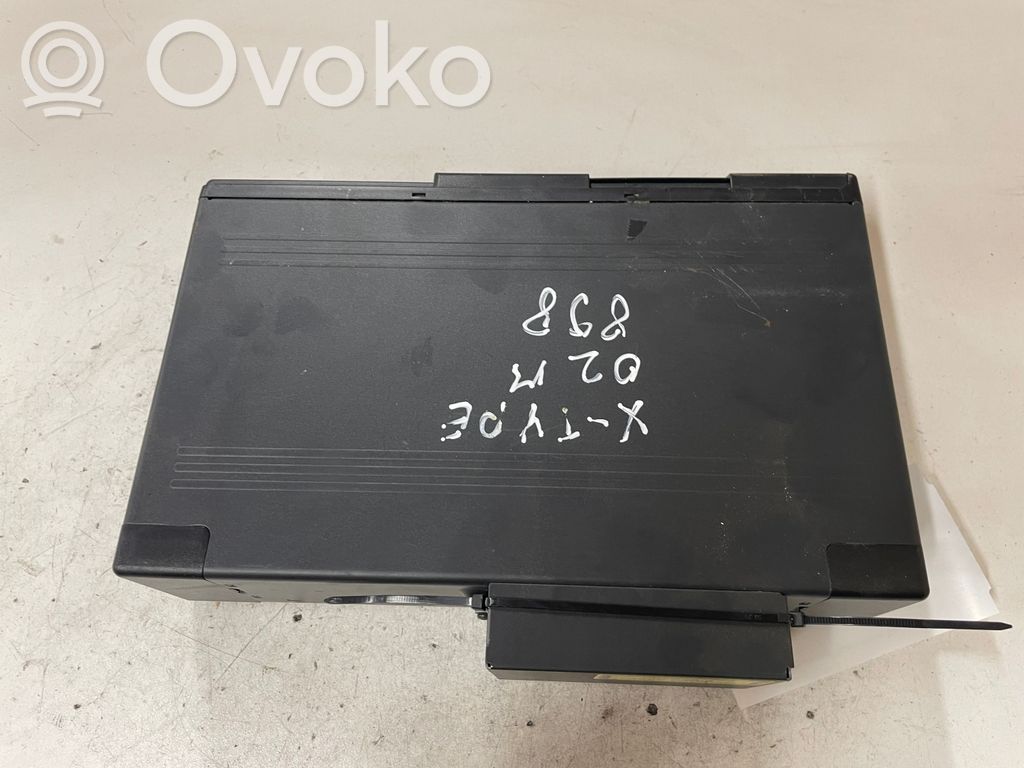 Jaguar X-Type CD/DVD changer 