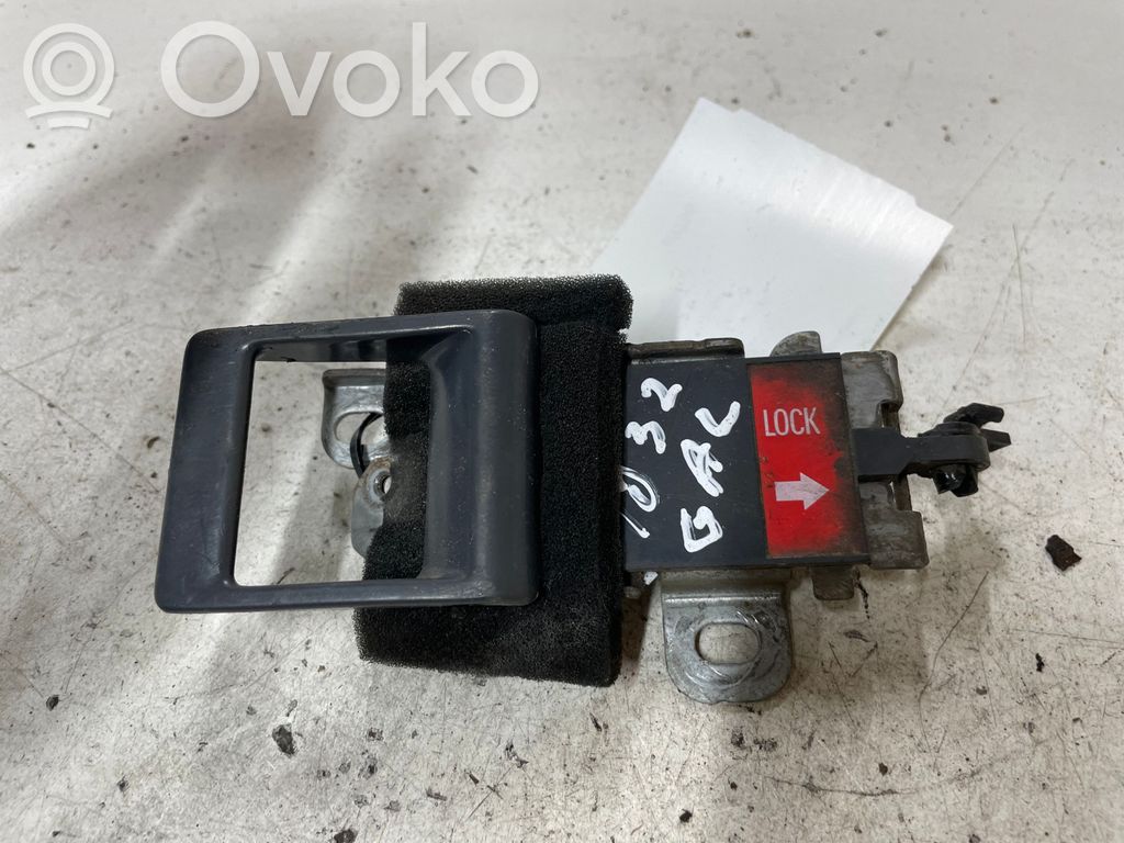 Mitsubishi Pajero Tailgate interior release/open handle 