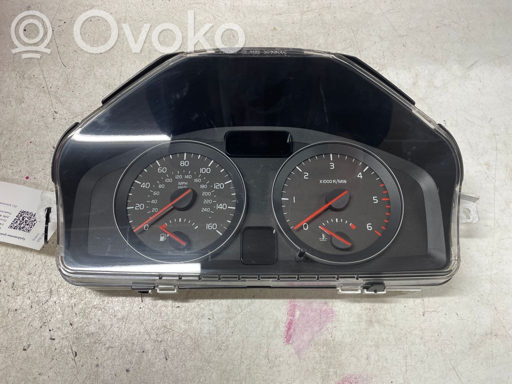 Volvo V50 Speedometer (instrument cluster) 