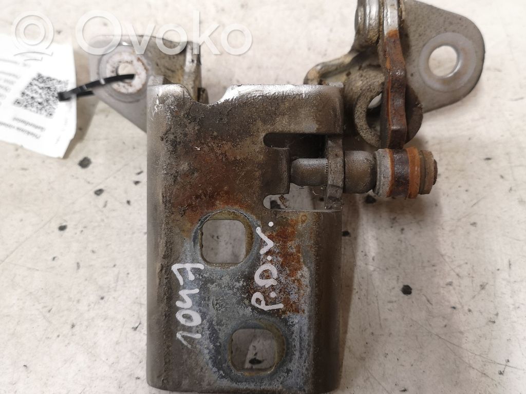 Chrysler Grand Voyager V Front door upper hinge 