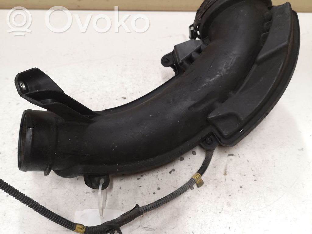 Volvo XC60 Rezonator / Dolot powietrza 