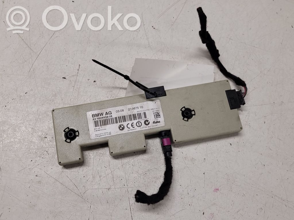 BMW 3 E90 E91 Aerial antenna amplifier 