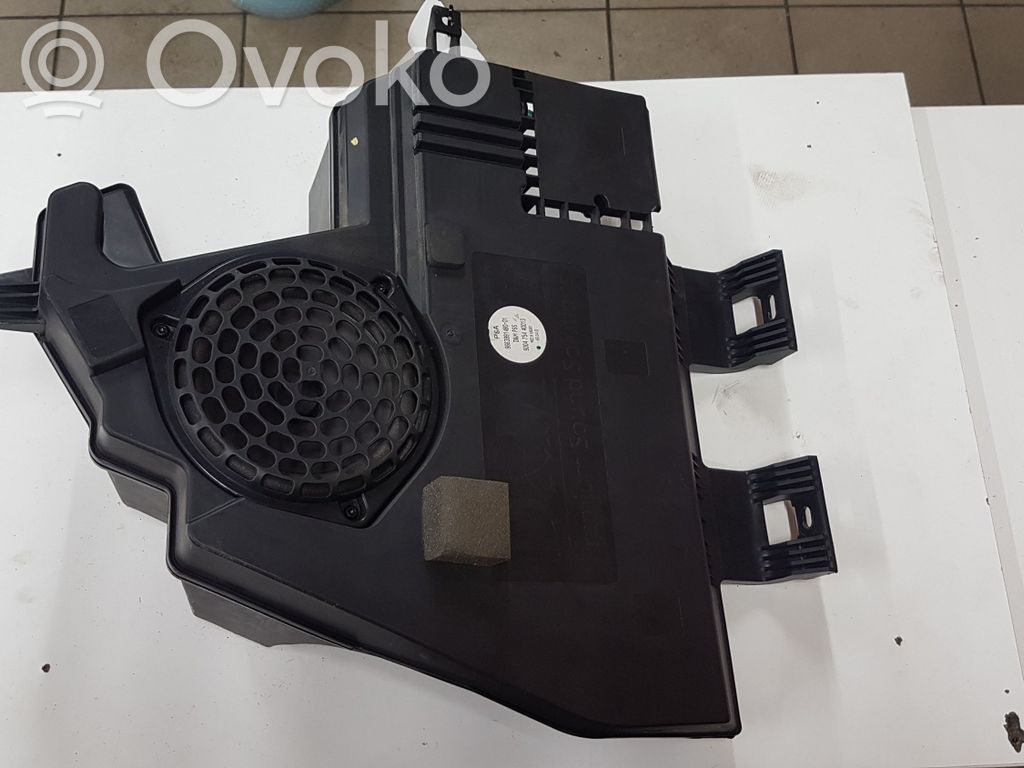 Citroen DS3 Subwoofer 