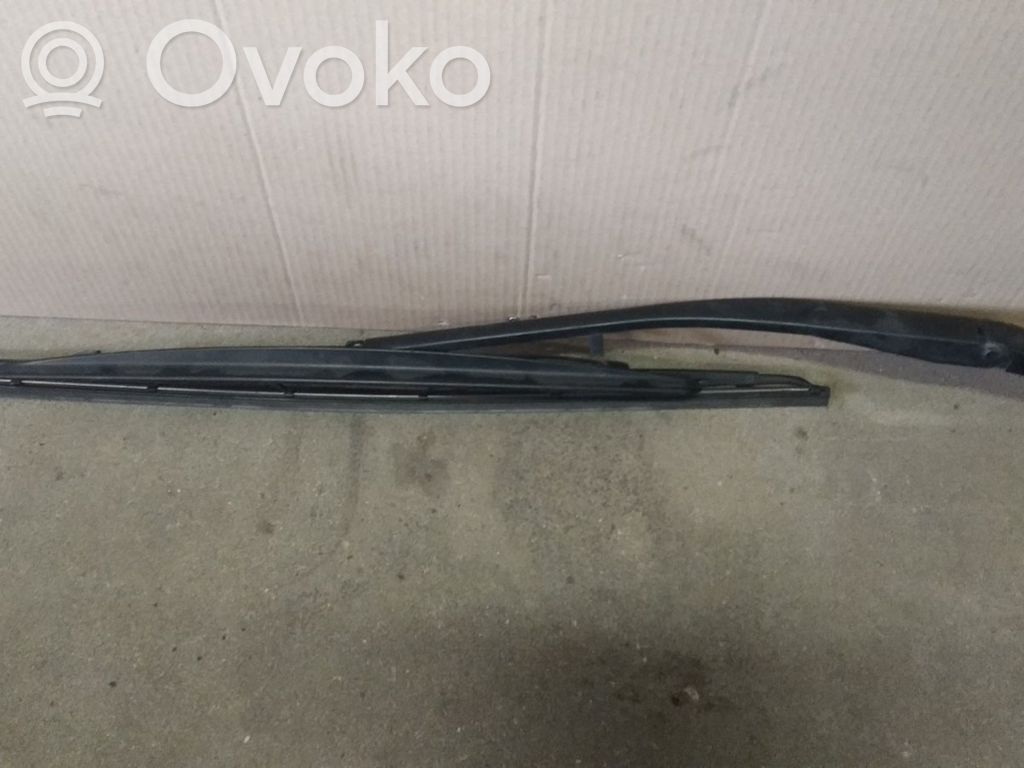 Peugeot 607 Priekinio stiklo valytuvas 