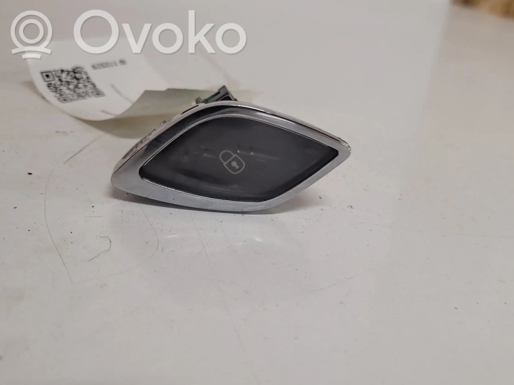 Citroen DS3 Central locking switch button 