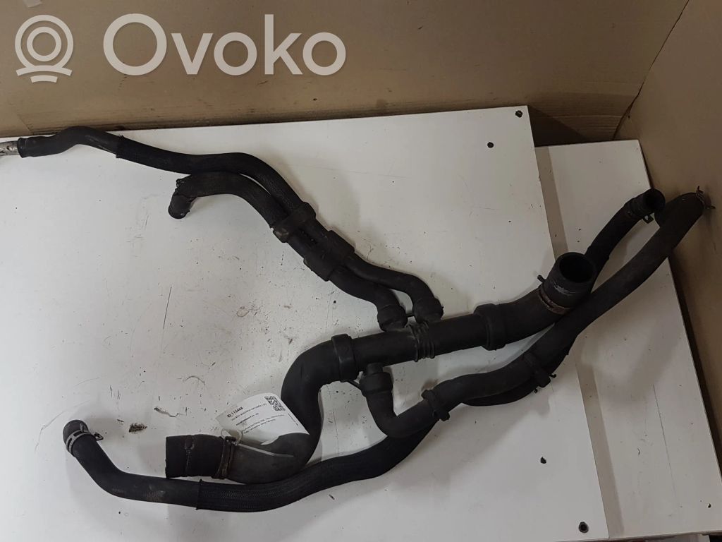 Renault Megane II Engine coolant pipe/hose 