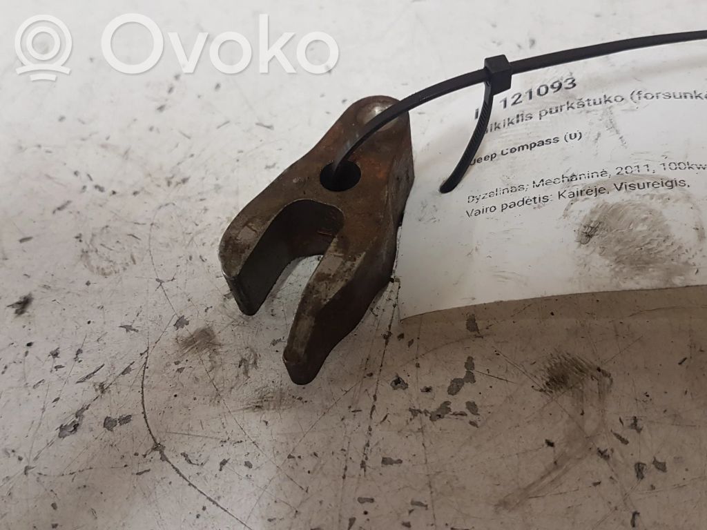 Abrazadera del inyector de combustible