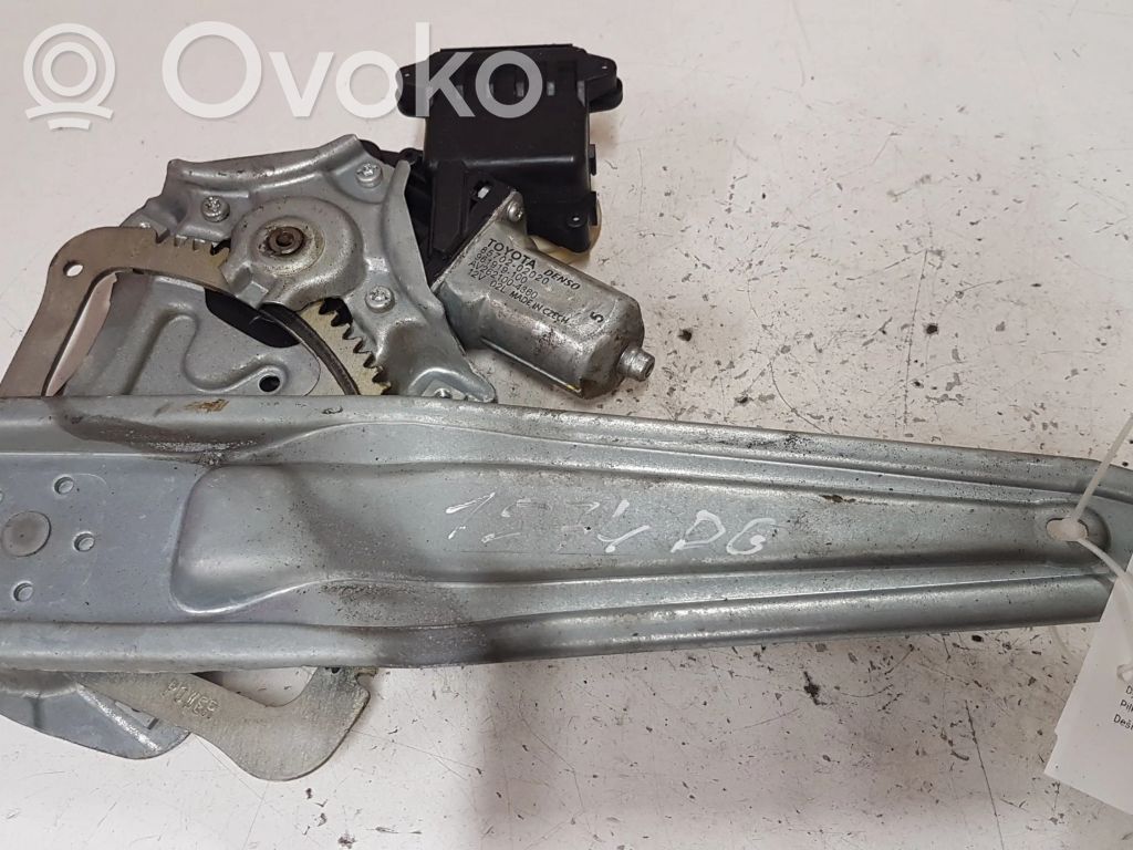 Toyota Avensis T270 Macara geam ușă spate cu motor 