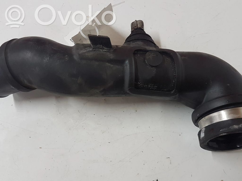 Toyota Avensis T270 Furtun/conductă intercooler 