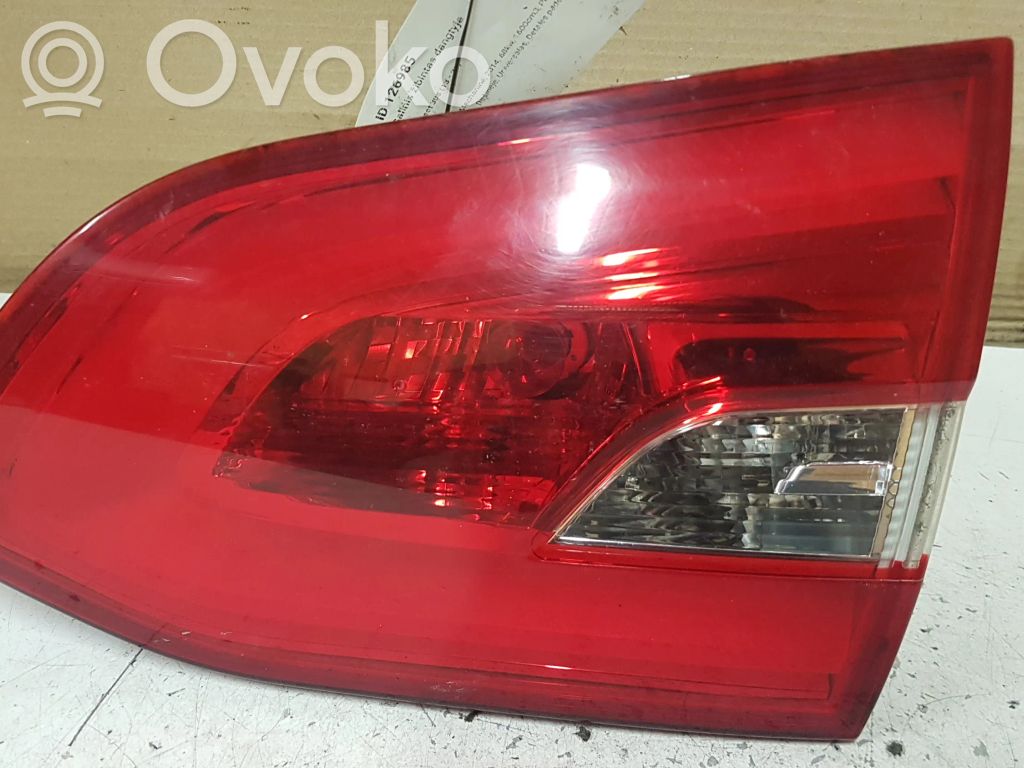 Peugeot 308 Lampă spate în capacul portbagajului 