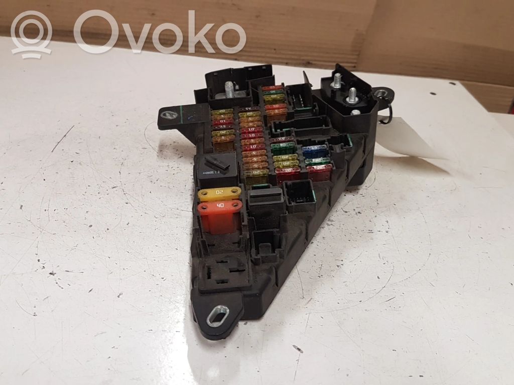 BMW 5 E60 E61 Saugiklių dėžė (komplektas) 