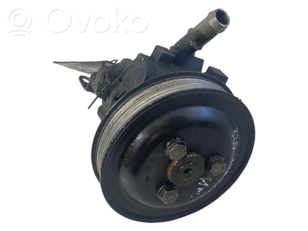 BMW 3 E90 E91 Power steering pump 