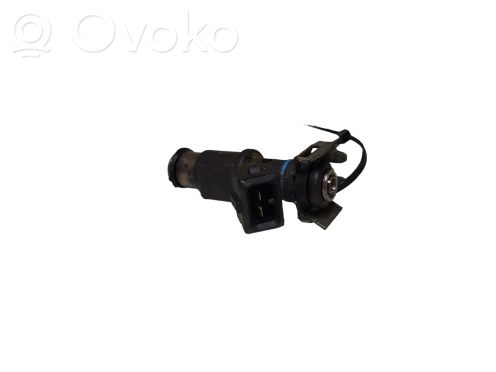 Inyector de combustible   01F002A