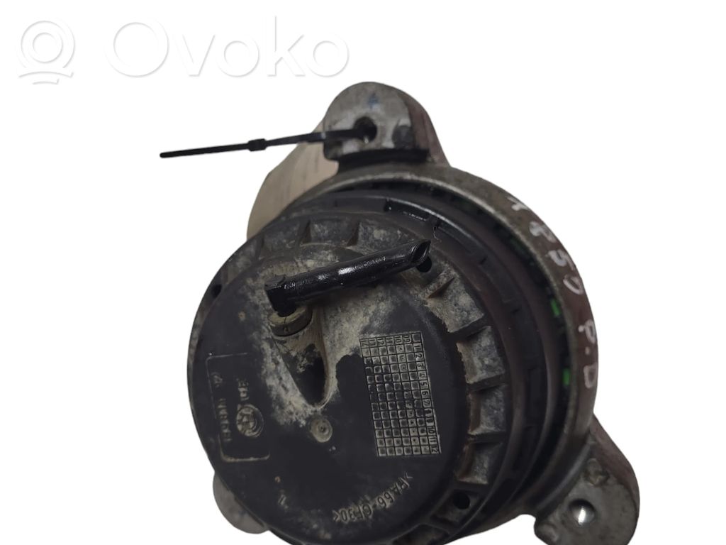 BMW 5 F10 F11 Engine mount bracket 