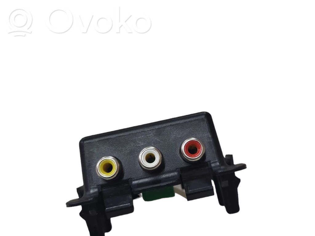 Enchufe conector entrada auxiliar   9659681480