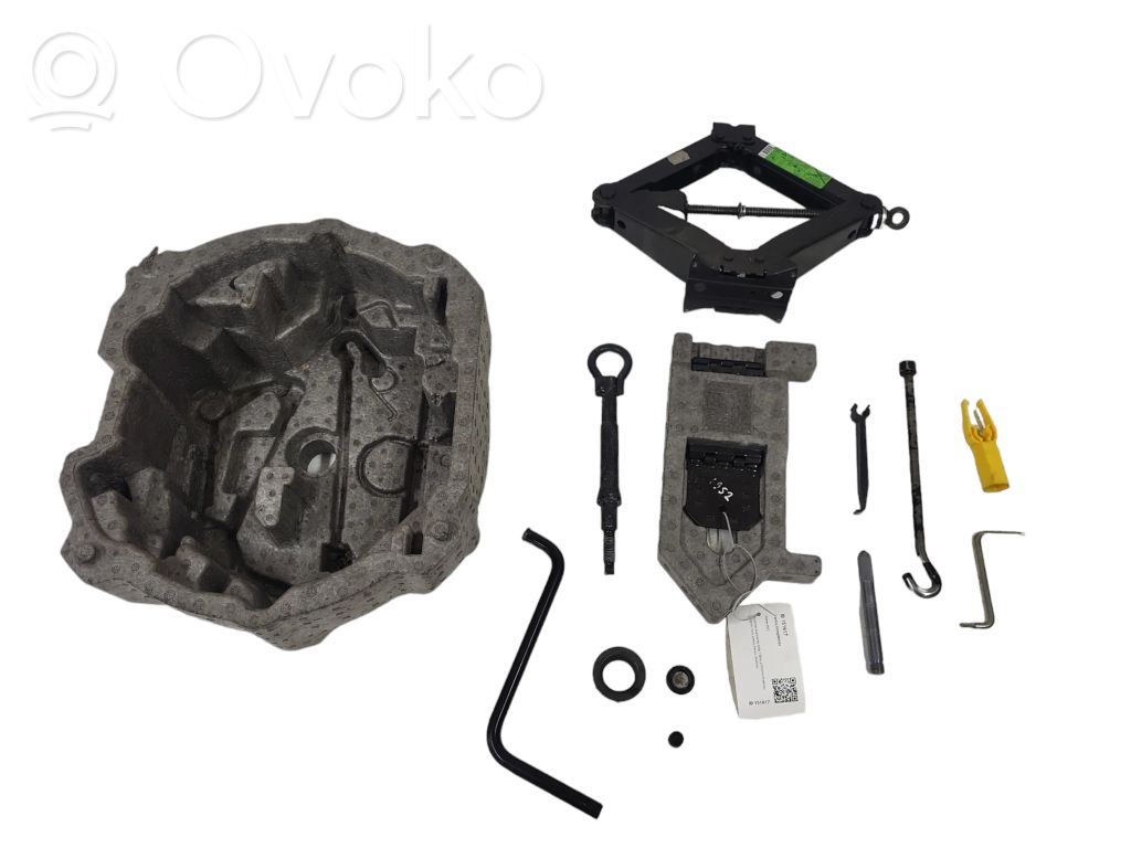 Citroen C6 Tool set 