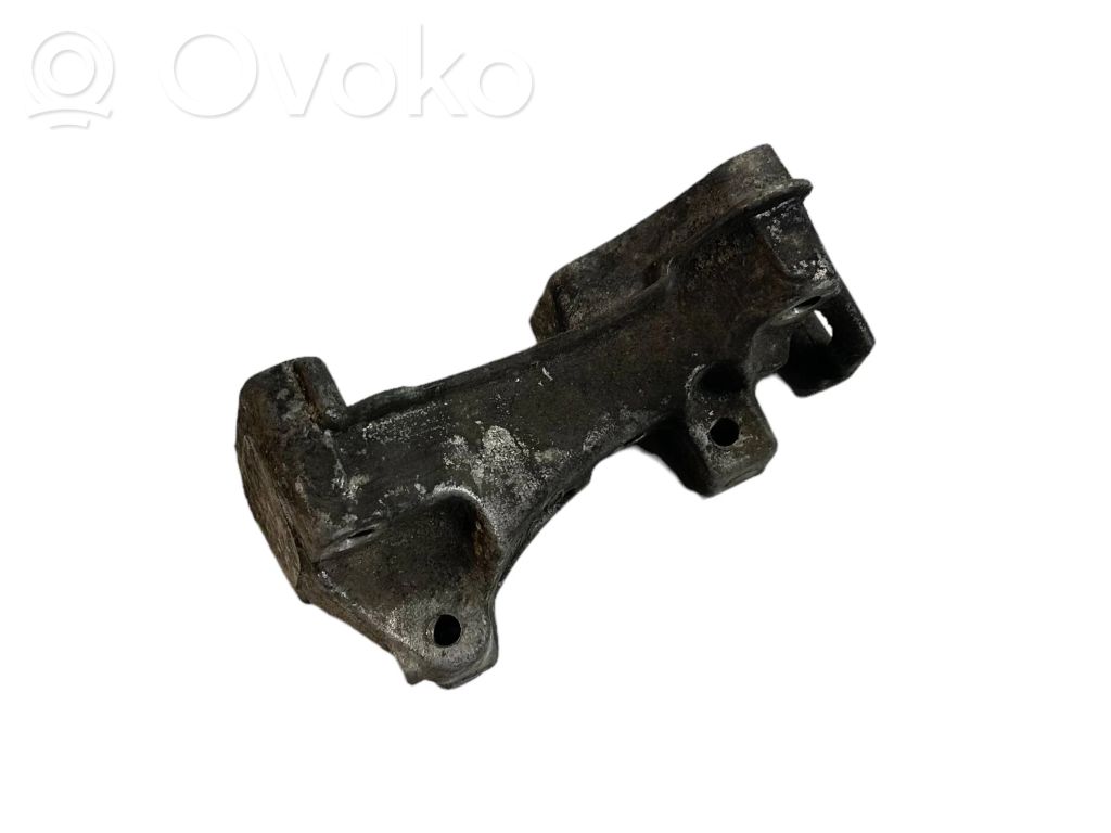 Citroen Berlingo Engine mounting bracket 