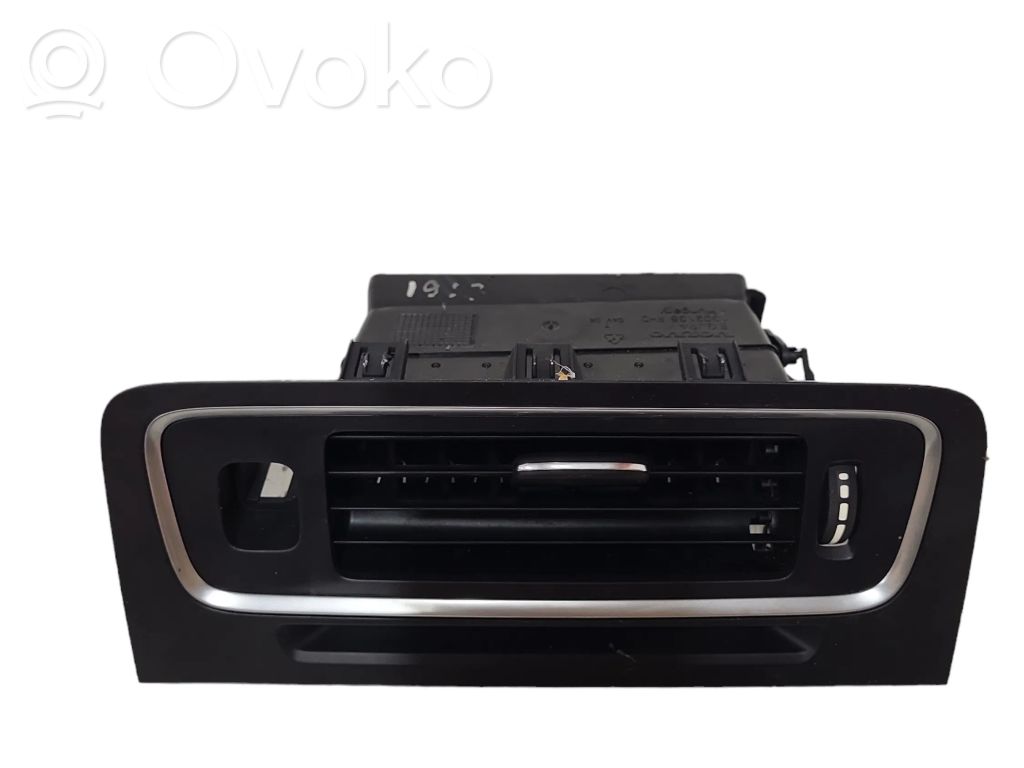 Volvo V70 Griglia di ventilazione centrale cruscotto 