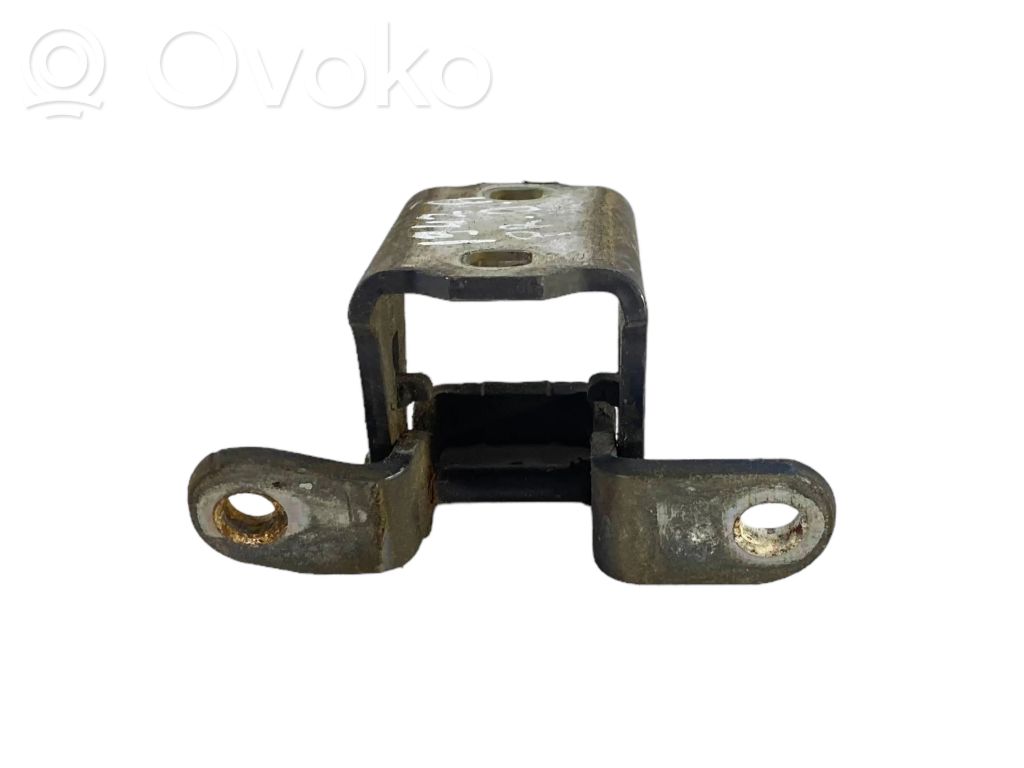 Opel Insignia A Front door lower hinge 