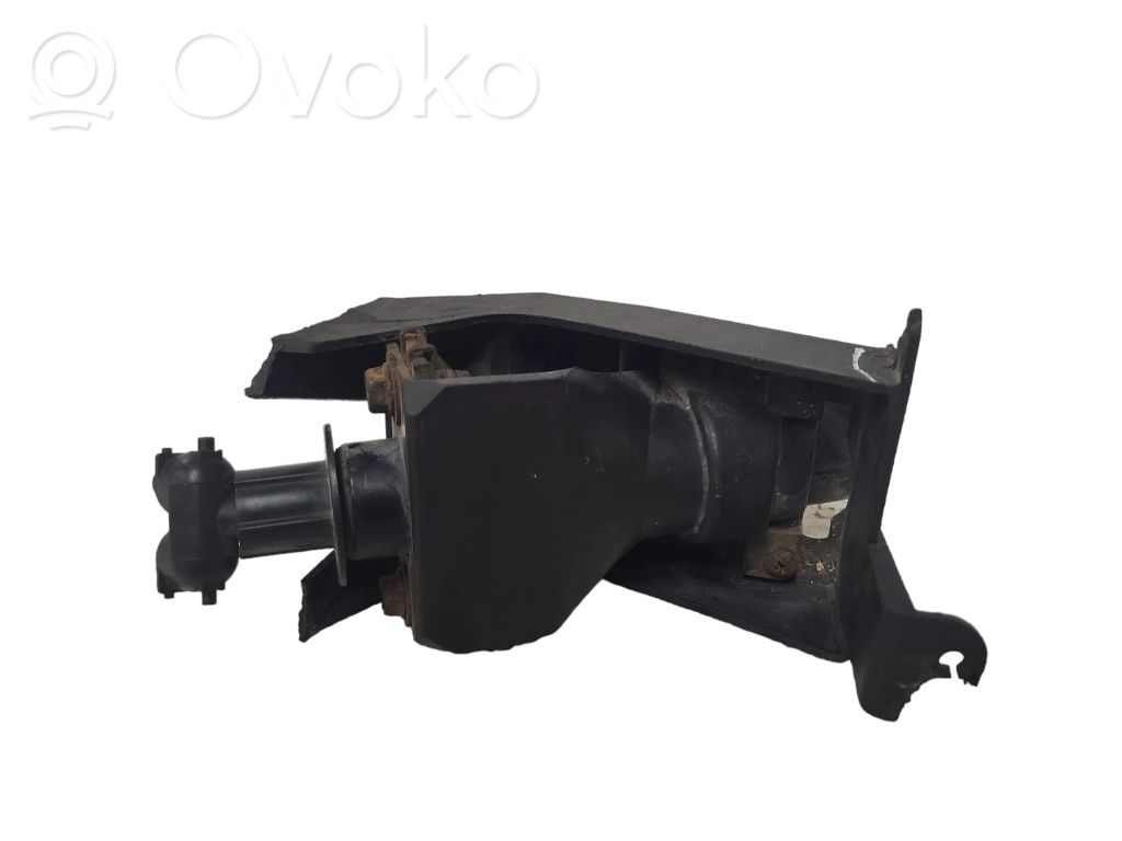 Dysza spryskiwacza lampy przedniej   BN8V5182Y,P3831,P3830
