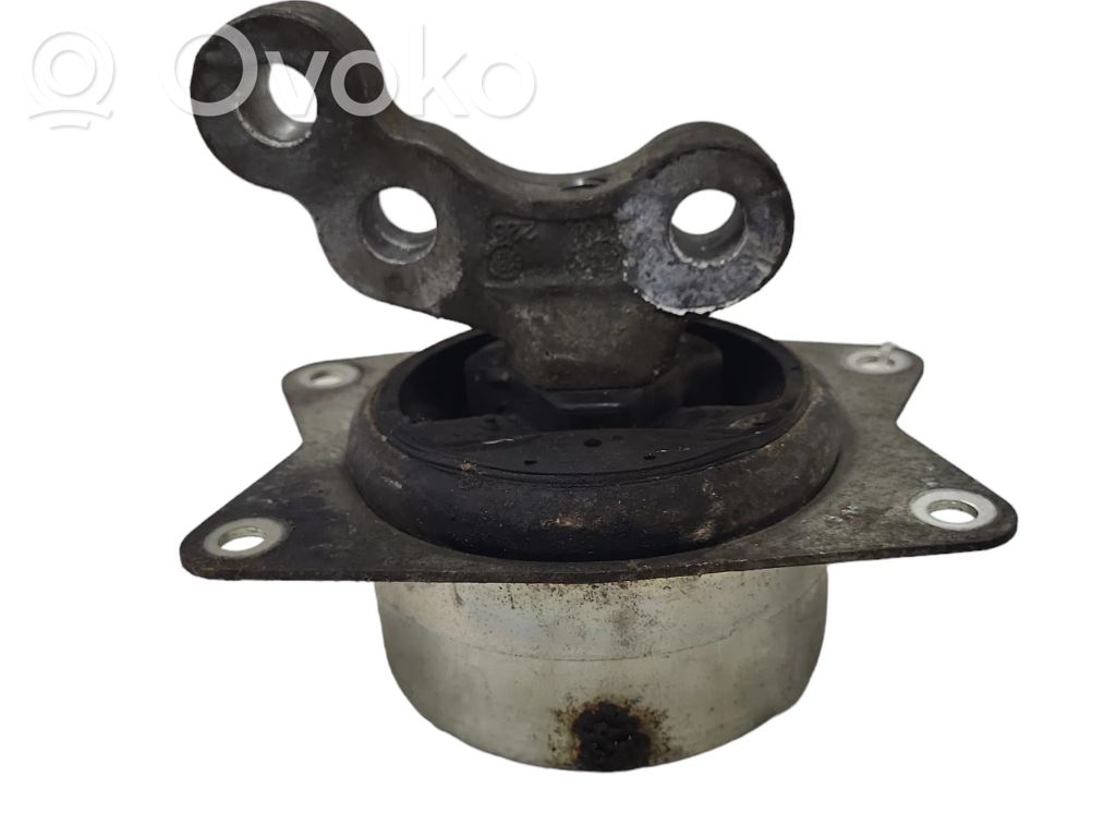 Engine mount bracket   V04640,V046403404