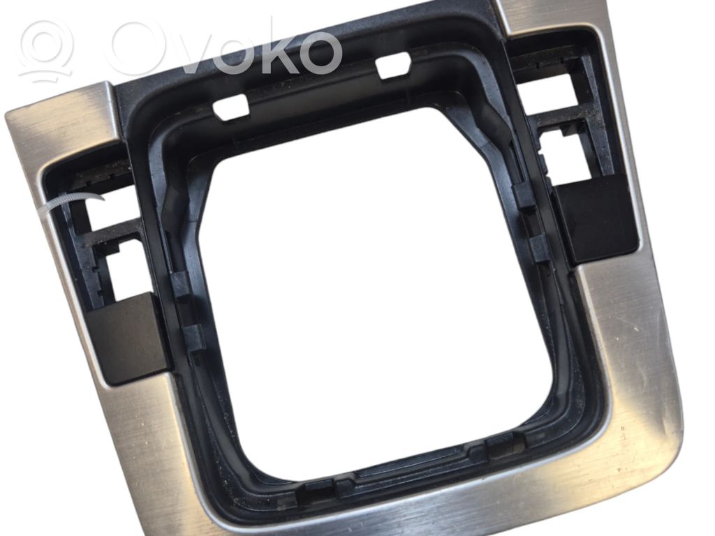 Volkswagen PASSAT B6 Rivestimento in plastica cornice della leva del cambio