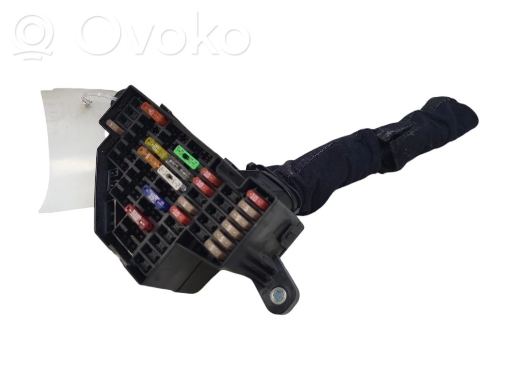 Skoda Octavia Mk2 (1Z) Fuse module