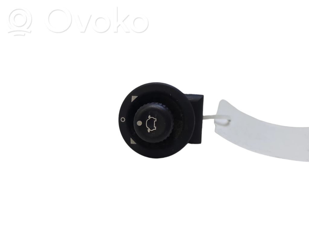 Comutator oglinzi laterale   93BG17B676BB
