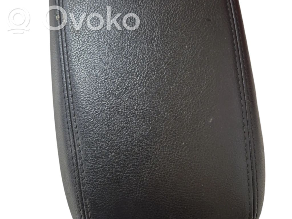 Ford Focus Armrest 