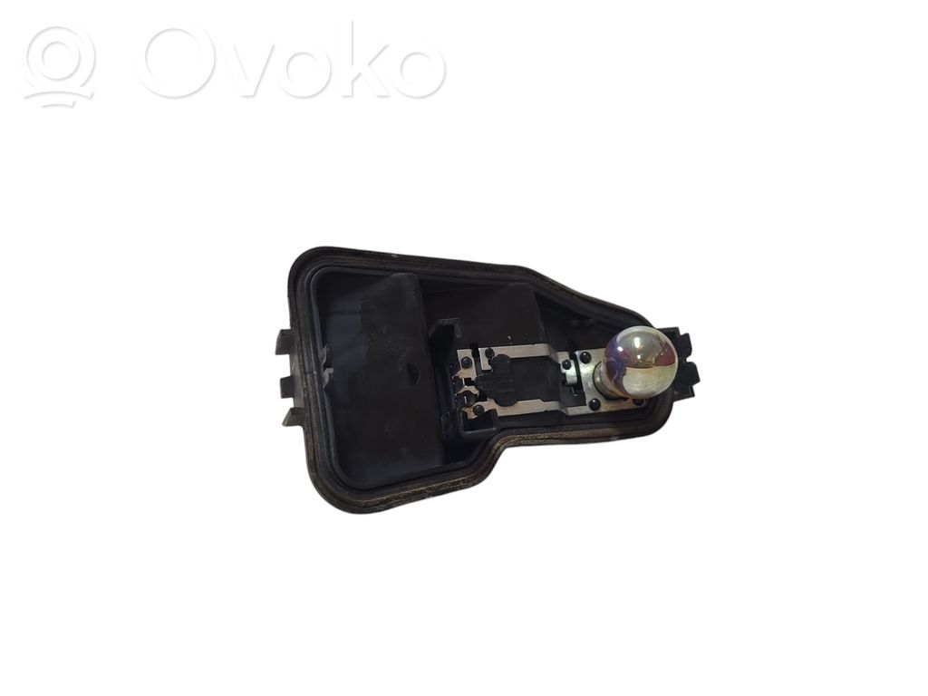 Nissan Qashqai Suport becuri lampă spate 