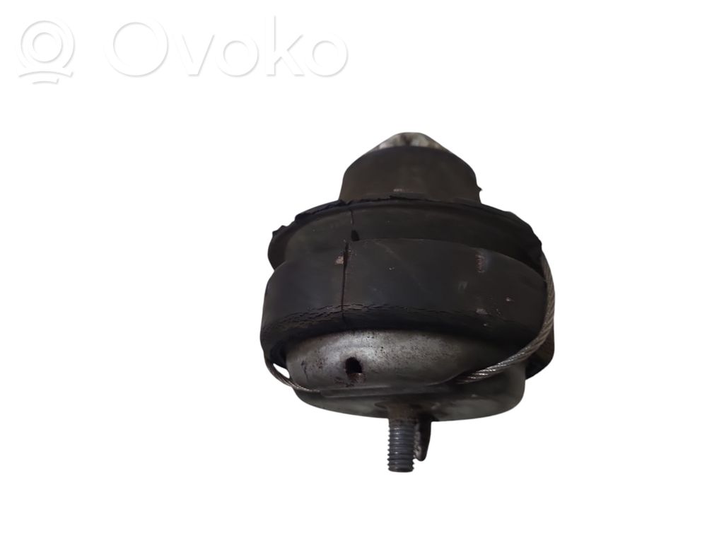 Soporte de montaje del motor   31359635,31460937