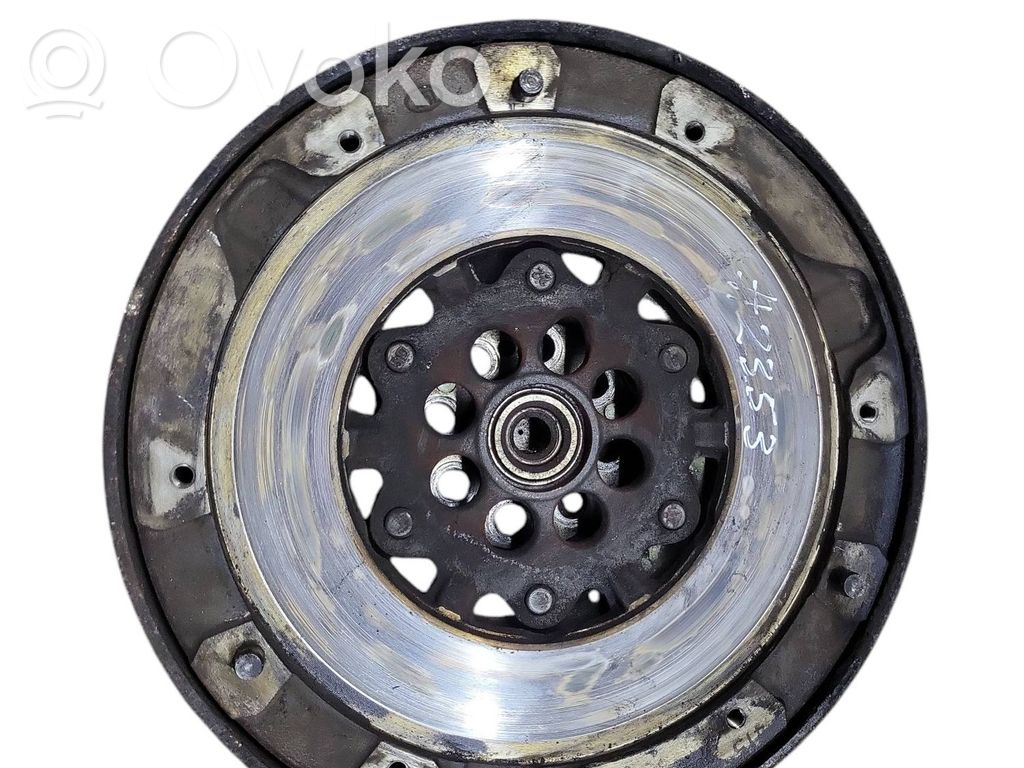 BMW 5 F10 F11 Kaksoismassavauhtipyörä 