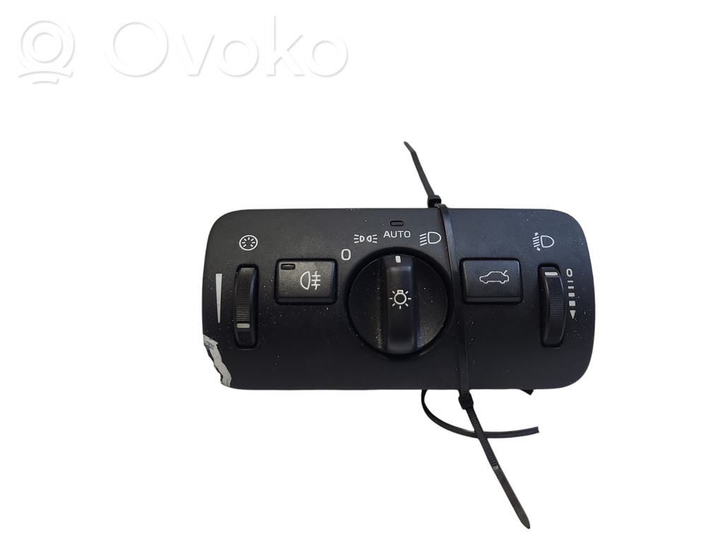Volvo V40 Light switch 