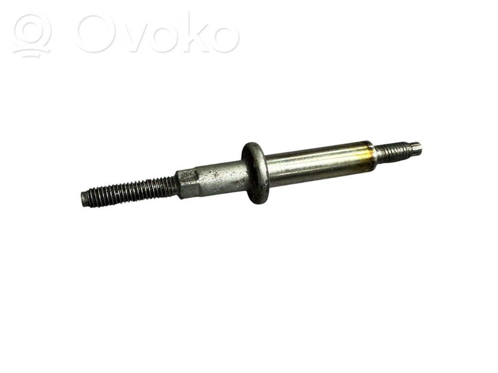 Abrazadera del inyector de combustible