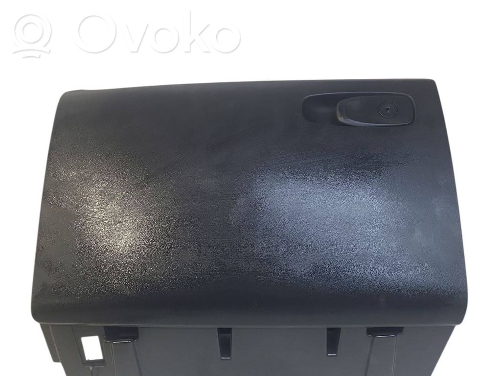 Volvo V40 Juego guantera 