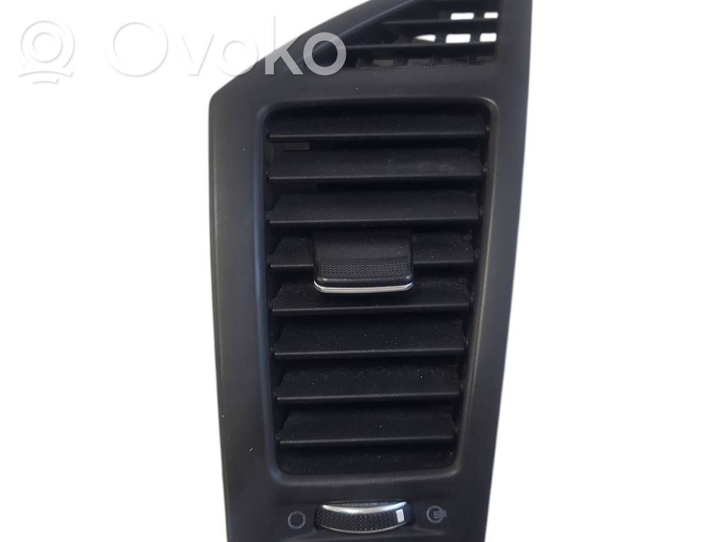 Hyundai i40 Grilă ventilație/ramă laterală bord 