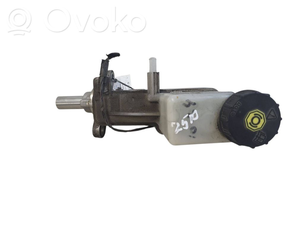 Mazda 6 Master brake cylinder 