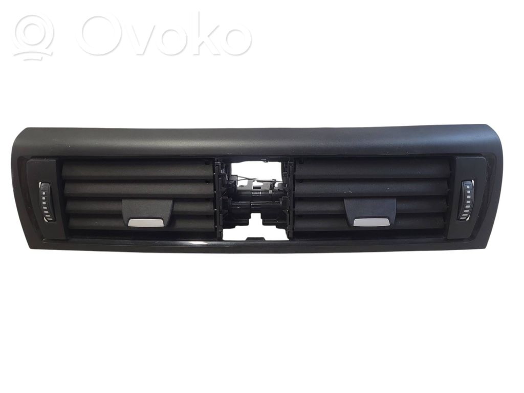 BMW 1 F20 F21 Dysze / Kratki środkowego nawiewu deski rozdzielczej 