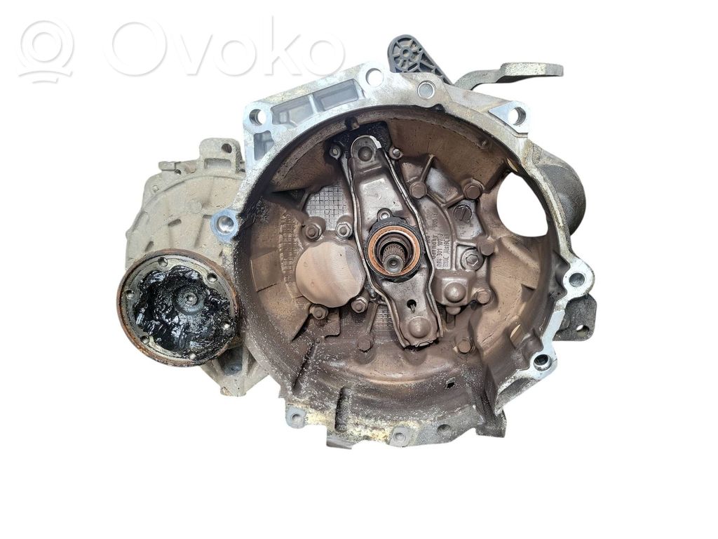 Volkswagen Golf VI Mehāniska 6 ātrumu pārnesumkārba 