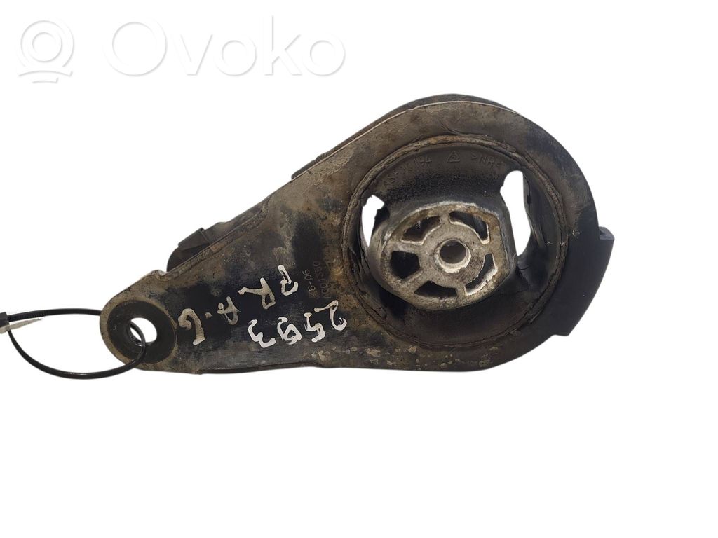 Citroen C4 I Engine mount bracket 