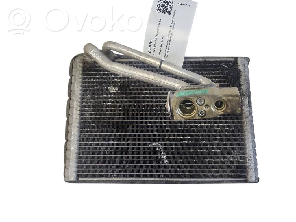 Fiat Punto (188) Ilmastointilaitteen sisälauhdutin (A/C) 