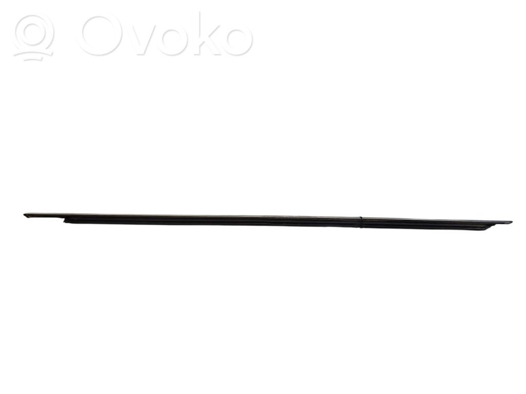 Takana lasiverhoilu