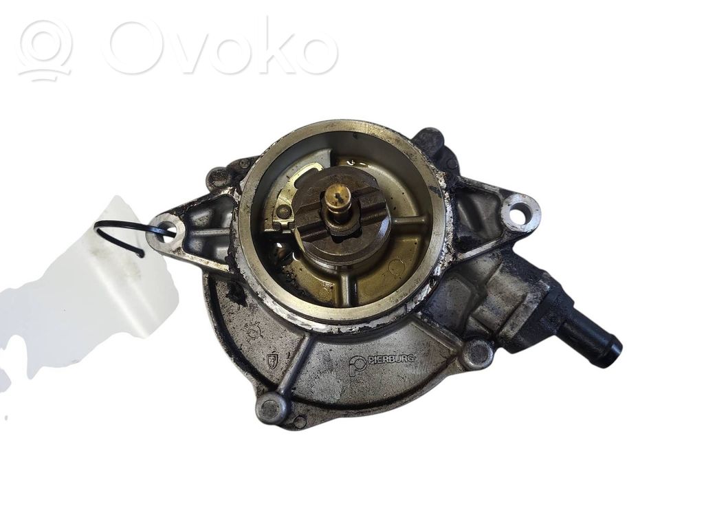 Audi A8 S8 D3 4E Vacuum pump 