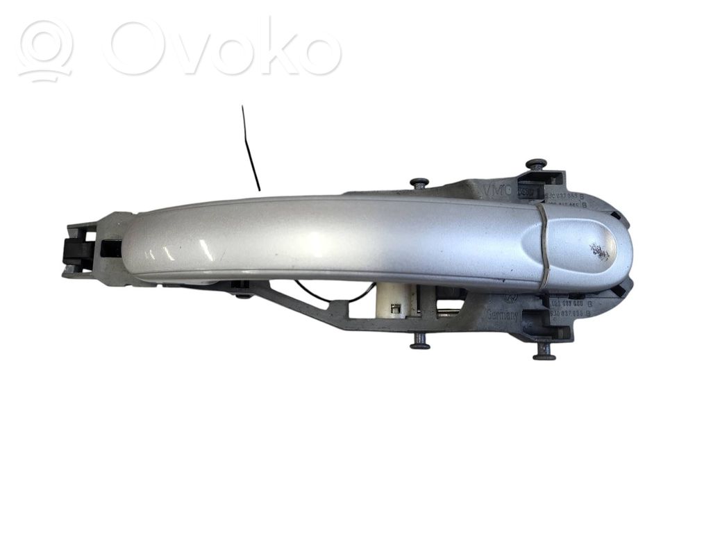 Etuoven ulkokahva   5J0837886B,100837885B,100837886B,1K0837885A,1K0837886A,1K5837205,5J837885B
