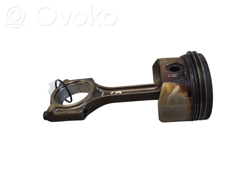 Piston with connecting rod