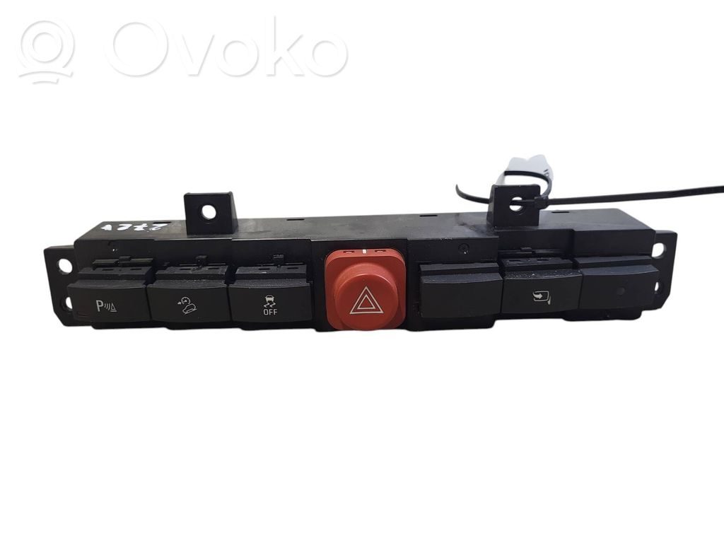 Opel Antara Botón interruptor de luz de peligro 